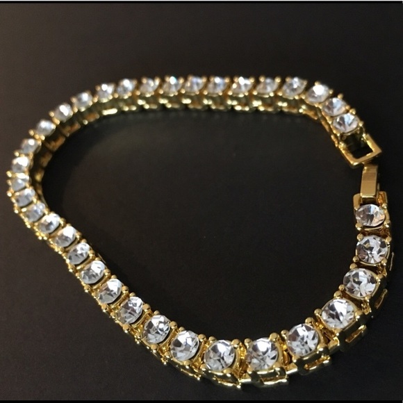 White Gold filled tennis bracelet ICED OUT ❄️💎 - Picture 5 of 7